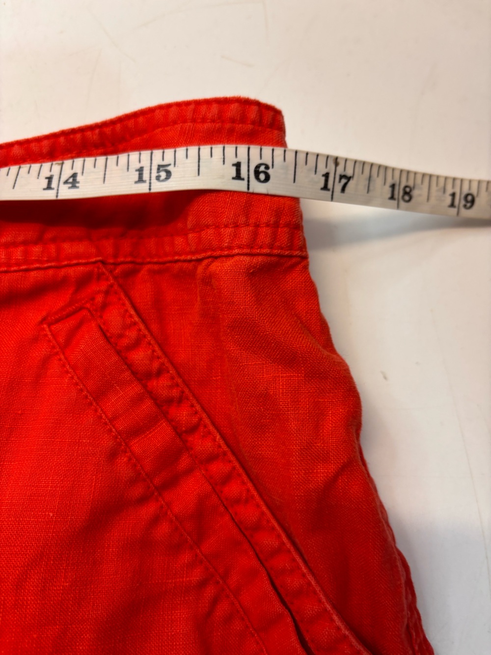 Tommy Bahama Leigh Fit Linen Vibrant Red Shorts, Size 10 - Picture 8 of 10